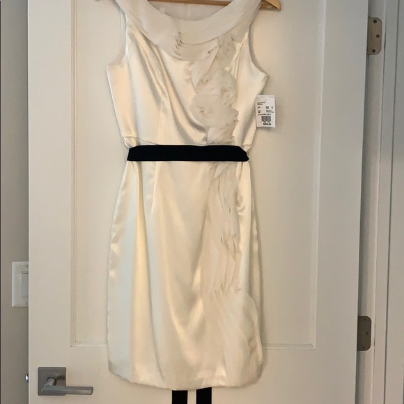 Cream silk dress with black ribbon tie waist! - Picture 2 of 4